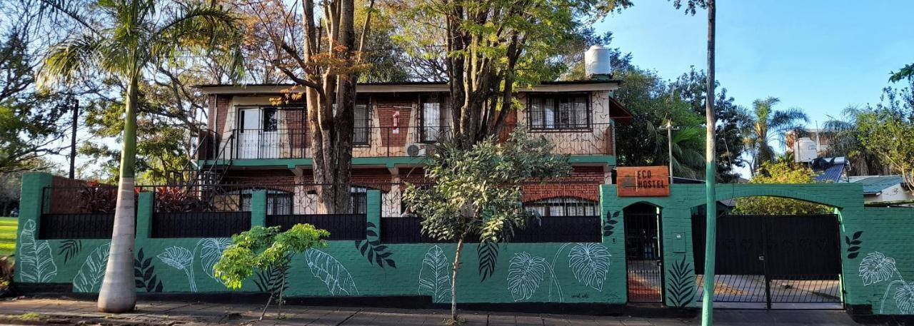 Eco Hostel Iguazu ปูแอร์โตอีกวาซู ภายนอก รูปภาพ
