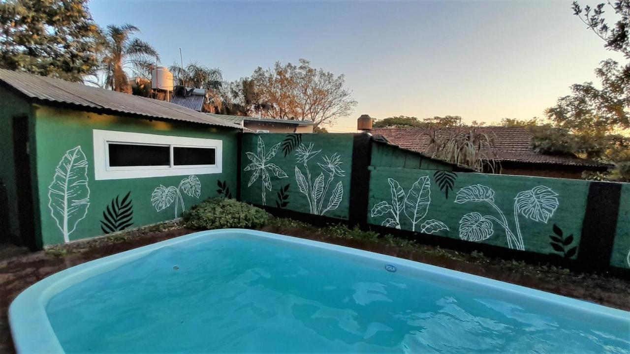 Eco Hostel Iguazu ปูแอร์โตอีกวาซู ภายนอก รูปภาพ