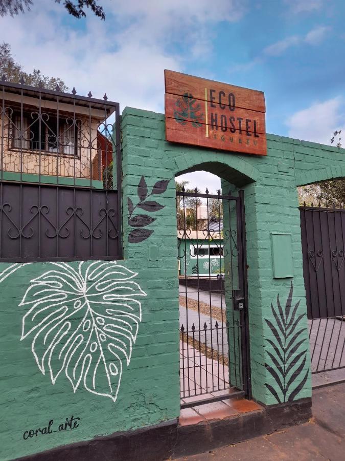 Eco Hostel Iguazu ปูแอร์โตอีกวาซู ภายนอก รูปภาพ