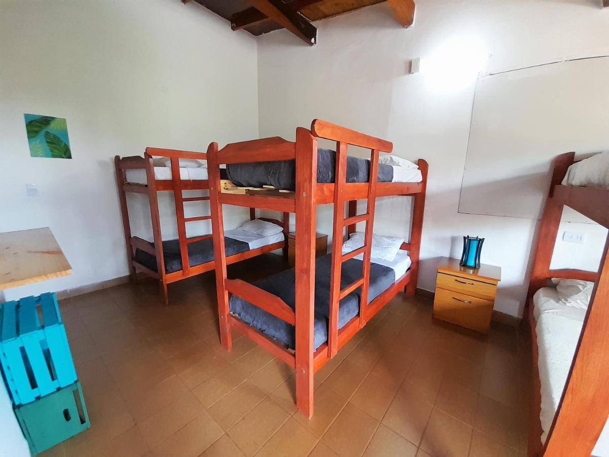 Eco Hostel Iguazu ปูแอร์โตอีกวาซู ภายนอก รูปภาพ