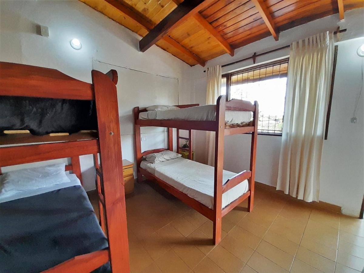 Eco Hostel Iguazu ปูแอร์โตอีกวาซู ภายนอก รูปภาพ