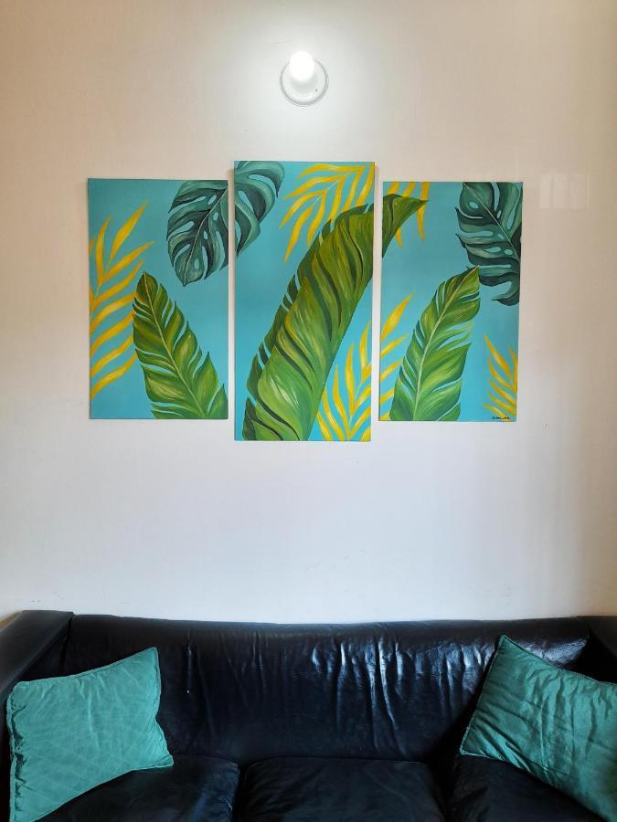 Eco Hostel Iguazu ปูแอร์โตอีกวาซู ภายนอก รูปภาพ