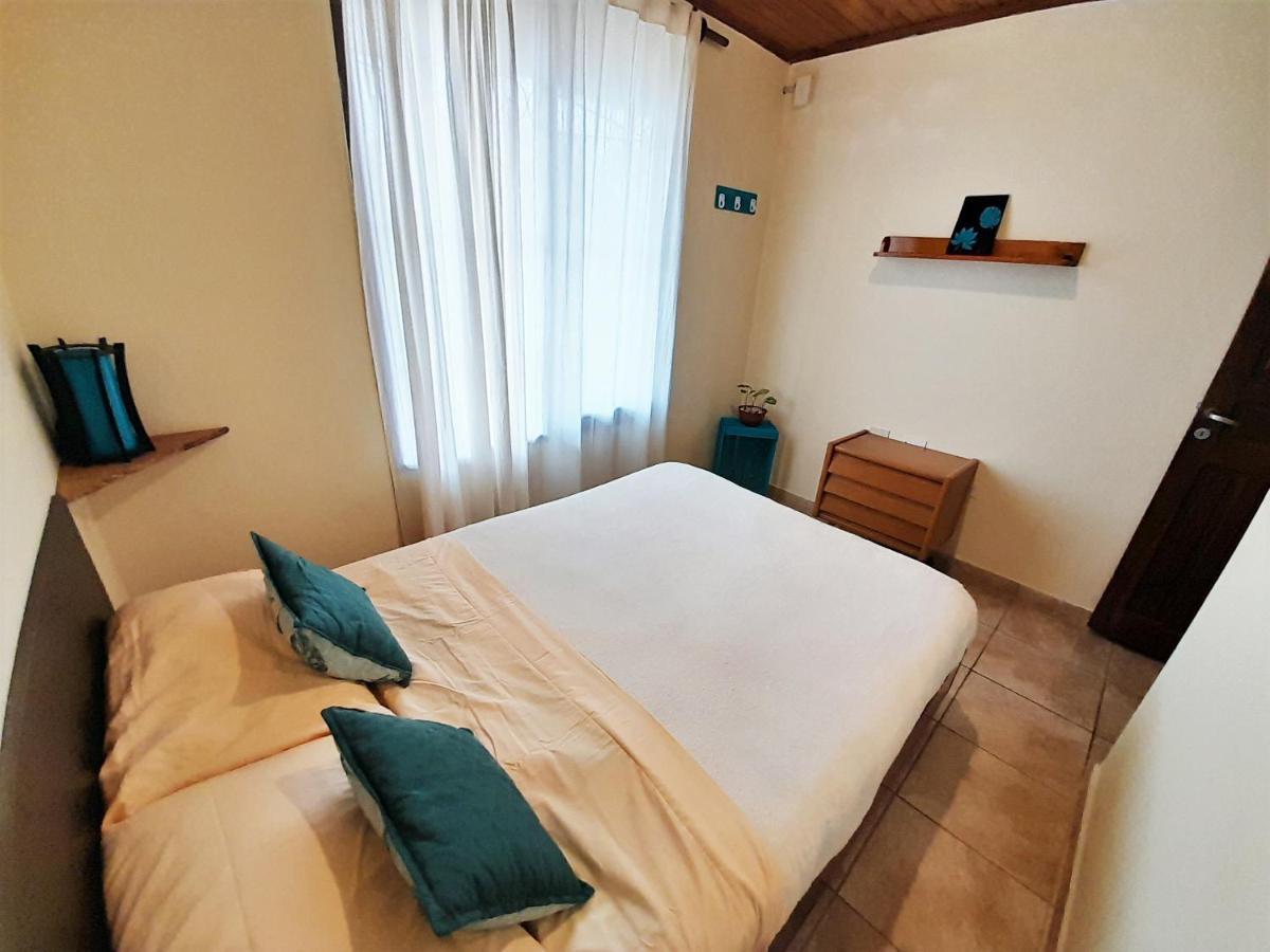 Eco Hostel Iguazu ปูแอร์โตอีกวาซู ภายนอก รูปภาพ
