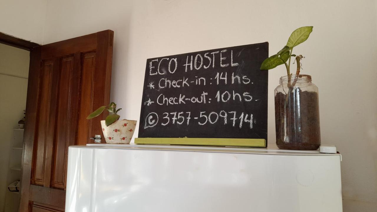 Eco Hostel Iguazu ปูแอร์โตอีกวาซู ภายนอก รูปภาพ