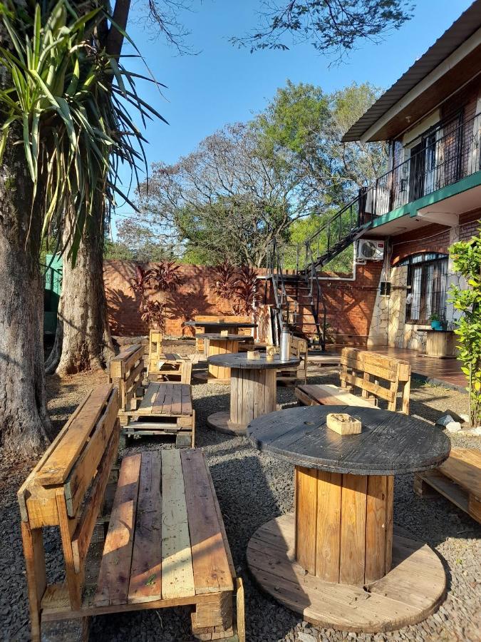 Eco Hostel Iguazu ปูแอร์โตอีกวาซู ภายนอก รูปภาพ